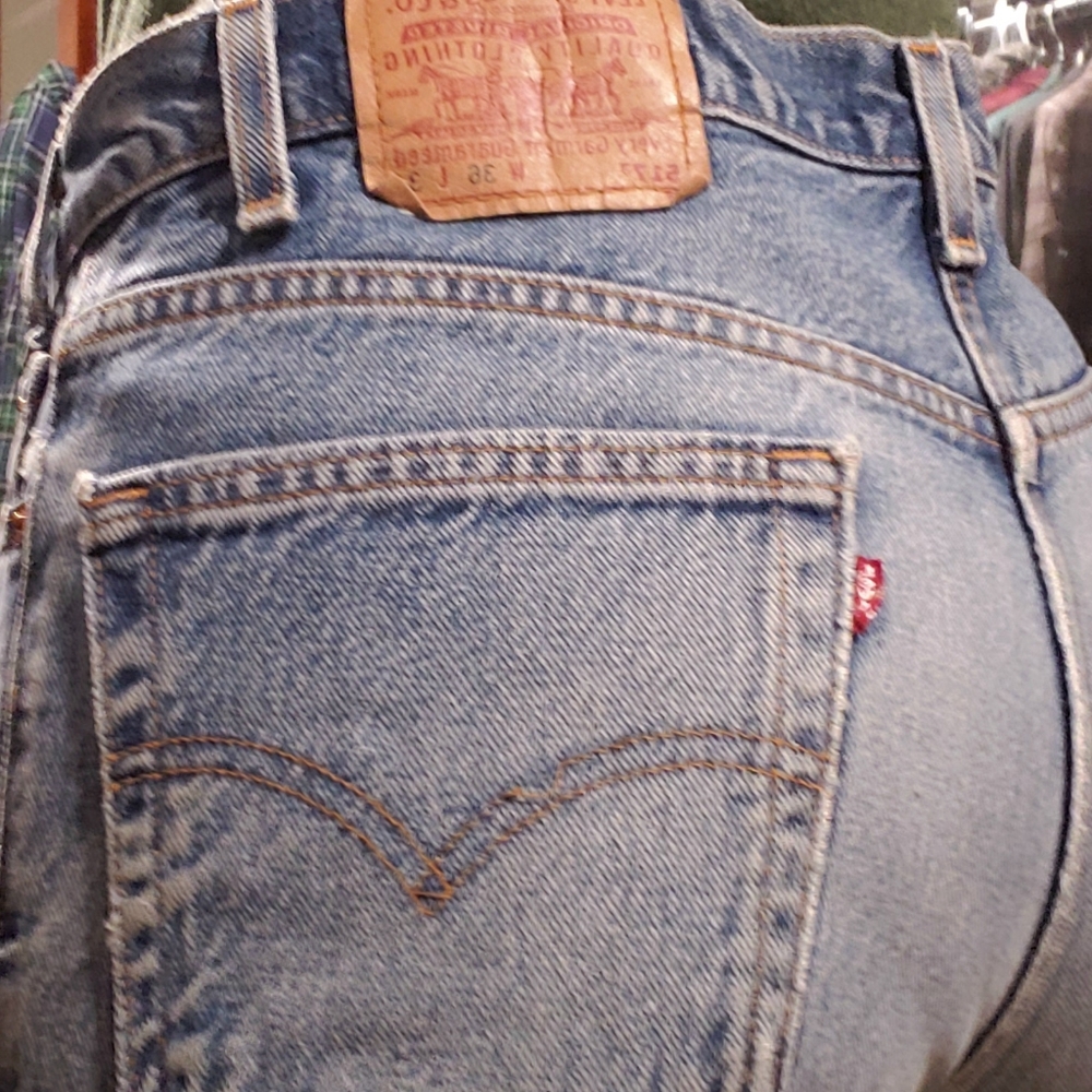 Vintage Levi 517 Bootcut Jeans 36x34